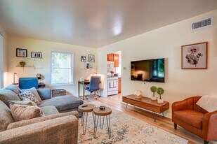 88 Craig Ave in Madison, WI - Building Photo