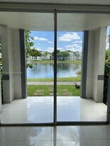 4400 NW 107th Ave in Doral, FL - Building Photo