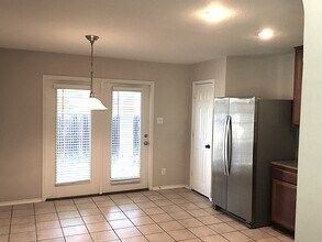 10123 Del Lago Ct in San Antonio, TX - Building Photo - Building Photo