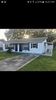 5411 Satsuma Dr