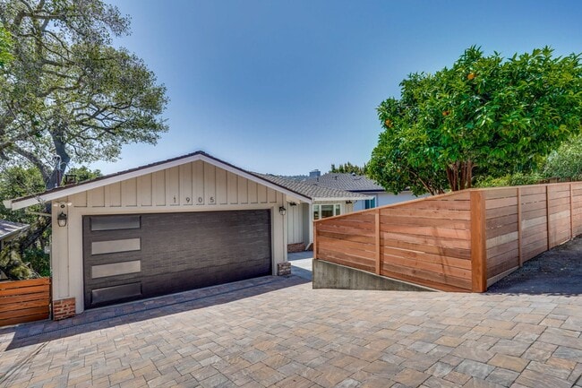 1905 Arbor Ave in Belmont, CA - Building Photo - Building Photo