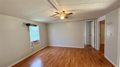 5109 Hibiscus Rd in Kissimmee, FL - Building Photo - Building Photo