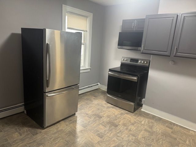 483 Pontiac Ave in Cranston, RI - Building Photo - Building Photo