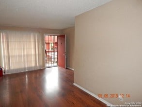 3243 Nacogdoches Rd-Unit -1306 in San Antonio, TX - Building Photo - Building Photo