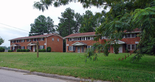 308-312 Dacian Rd in Raleigh, NC - Building Photo - Building Photo