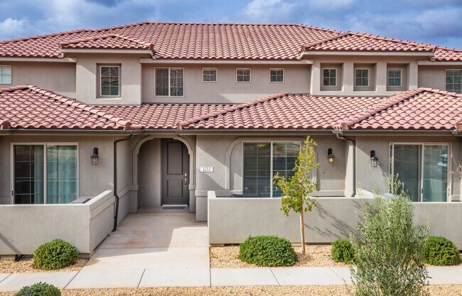 1212 N Bello Aly in Washington, UT - Building Photo - Building Photo