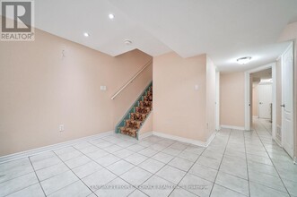 42 Pennyroyal Crescent in Brampton, ON - Building Photo - Building Photo