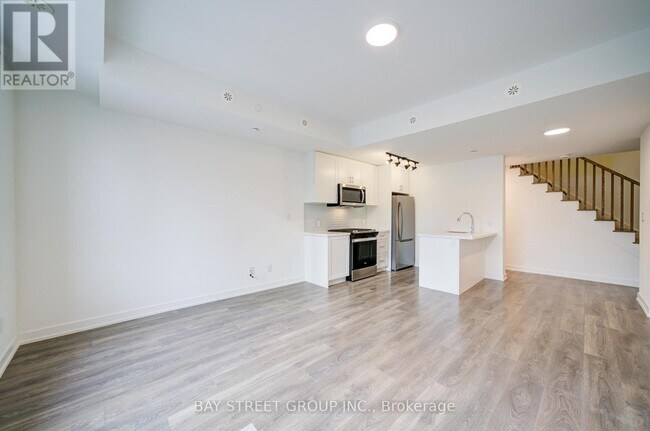 1479 O'Connor Dr in Toronto, ON - Building Photo - Building Photo