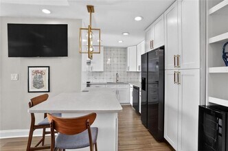 215 Piedmont Ave NE, Unit 506 in Atlanta, GA - Building Photo - Building Photo