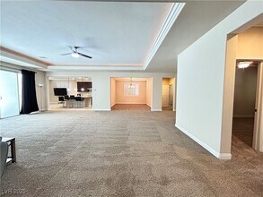8549 Alberta Falls Ave in Las Vegas, NV - Foto de edificio - Building Photo
