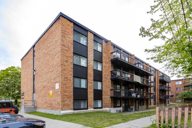 5655 Élie in Longueuil, QC - Building Photo - Building Photo