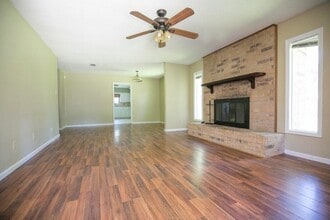 109 Thomas Dr in Leesville, LA - Building Photo - Building Photo