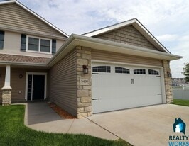 5400 Folkways Pl in Lincoln, NE - Building Photo