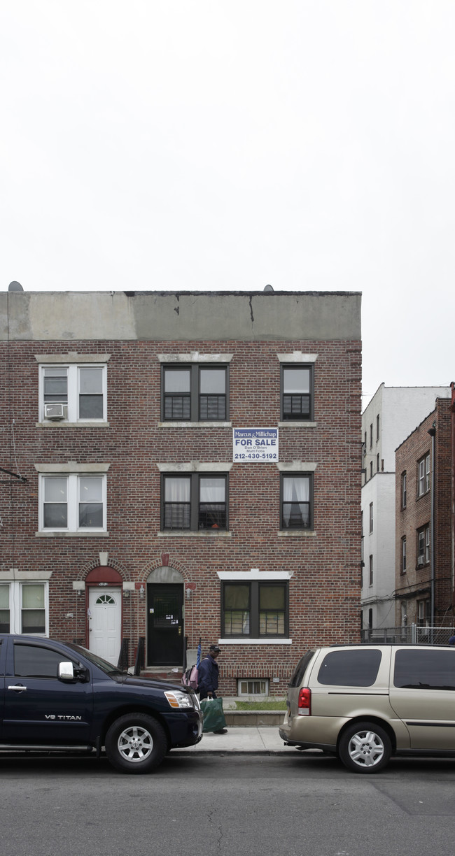 678 Rogers Ave in Brooklyn, NY - Building Photo - Building Photo