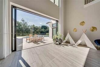 17130 Magnolia Estates Dr in Southwest Ranches, FL - Building Photo - Building Photo