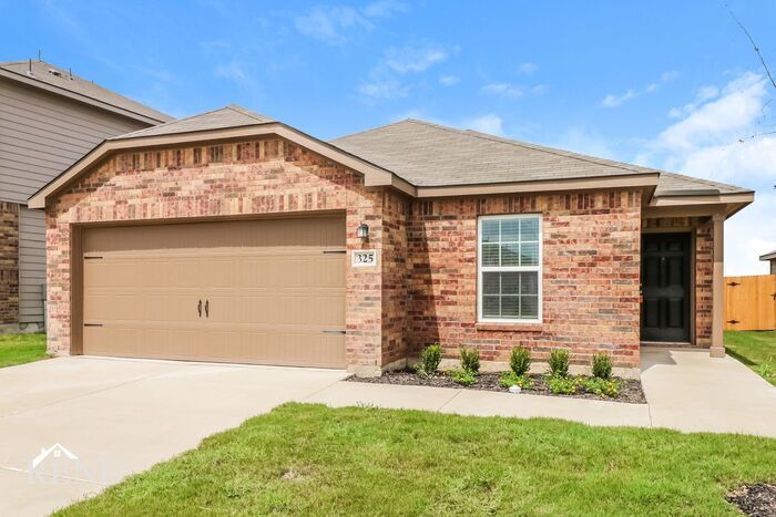 325 Sunnymeade Ln in Jarrell, TX - Building Photo