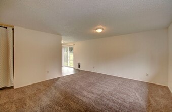 10523-10523 NE 10th St in Vancouver, WA - Building Photo - Building Photo