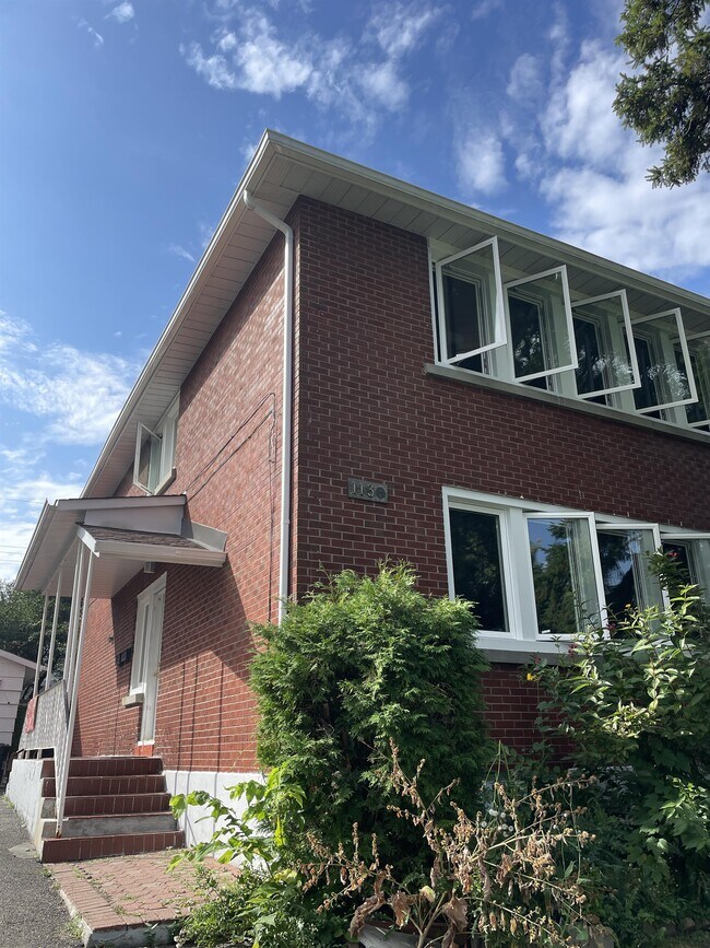 property at 1130 Aldea Ave