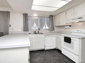 2429 Ivanhoe St in Port Charlotte, FL - Building Photo - Building Photo