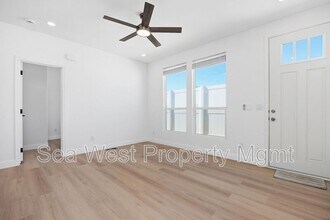 767 Del Riego Ave in Encinitas, CA - Foto de edificio - Building Photo