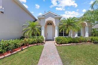 1273 Scarlet Oak Cir in Vero Beach, FL - Building Photo - Building Photo