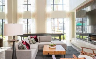 2717 Minimax St in Houston, TX - Building Photo