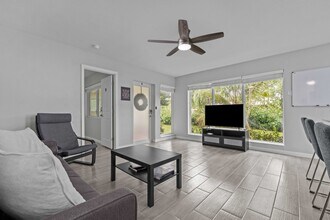 1007 NE 9th Ct in Pompano Beach, FL - Building Photo - Building Photo