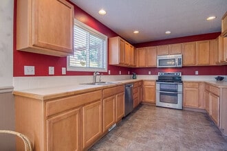 4516 S Santa Cruz Way in Boise, ID - Building Photo - Building Photo