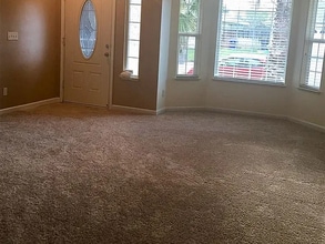 255 Shelley Way in Red Bluff, CA - Building Photo - Building Photo