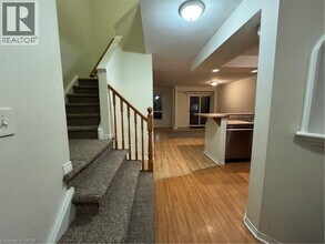 25 Eugene Dr in Guelph, ON - Building Photo - Building Photo