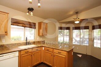 5310 W Pontiac Dr in Glendale, AZ - Building Photo - Building Photo