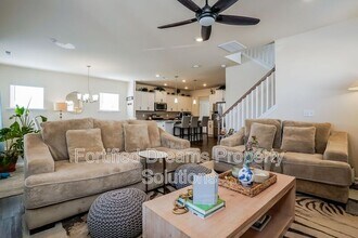 2229 Hedge Maple Dr in Raleigh, NC - Foto de edificio - Building Photo