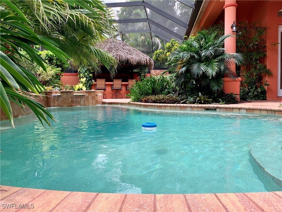 25094 Pinewater Cove Ln in Bonita Springs, FL - Building Photo