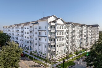 Gables Baldwin Park in Orlando, FL - Building Photo - Building Photo