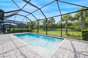 6754 Pennyroyal Dr in Naples, FL - Building Photo