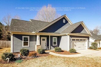 9825 Rich Hatchet Rd in Huntersville, NC - Foto de edificio - Building Photo