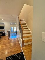 903 Portner Pl in Alexandria, VA - Building Photo