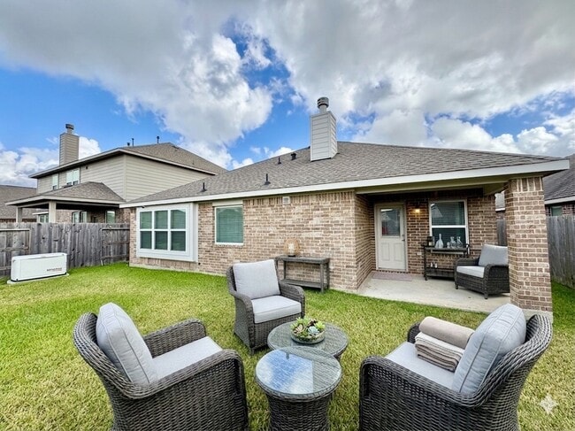 property at 5018 Victory Shores Ln