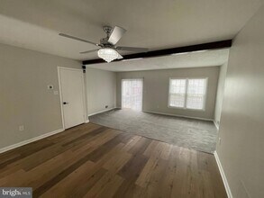 5512 E Boniwood Turn in Clinton, MD - Foto de edificio - Building Photo