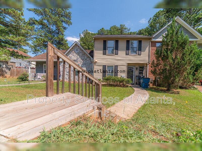 152 Cliffside Ct in Riverdale, GA - Building Photo