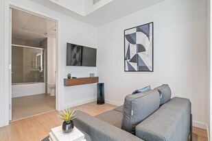 8820 Belford Ave in Los Angeles, CA - Building Photo