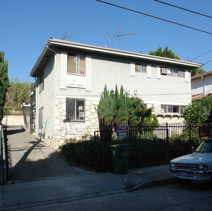 749 N Vendome St in Los Angeles, CA - Building Photo