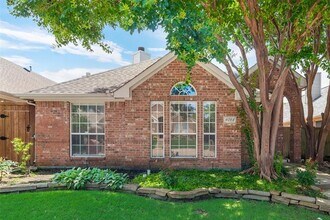 4018 Midrose Trail in Dallas, TX - Building Photo - Building Photo