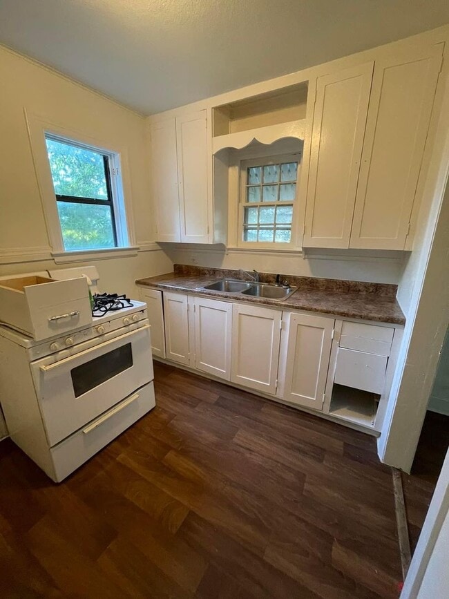 816 11th Ave NW in Ardmore, OK - Building Photo - Building Photo