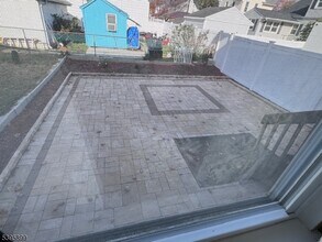 55 Edmund St in Edison, NJ - Building Photo - Building Photo