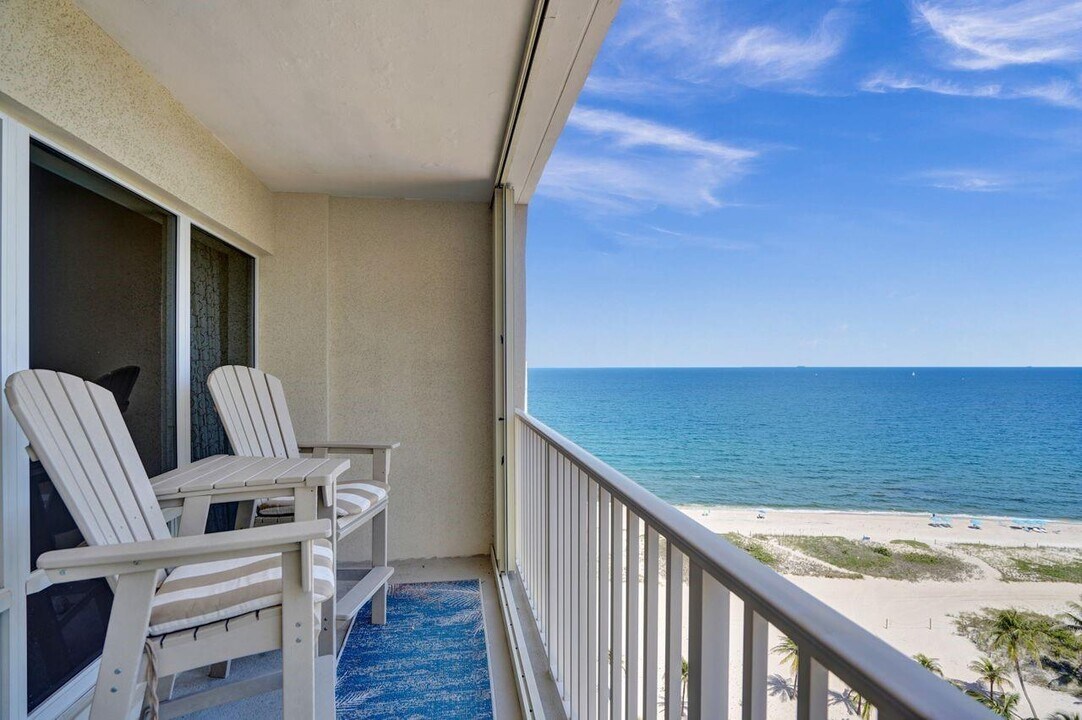 750 N Ocean Blvd, Unit 1403 in Pompano Beach, FL - Foto de edificio
