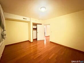 7 Elm St in New Haven, CT - Building Photo - Building Photo