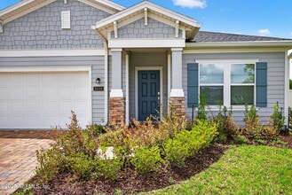 2618 Seasons Rd in Green Cove Springs, FL - Building Photo - Building Photo