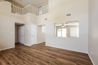 1575 Bent Arrow Dr in North Las Vegas, NV - Building Photo - Building Photo