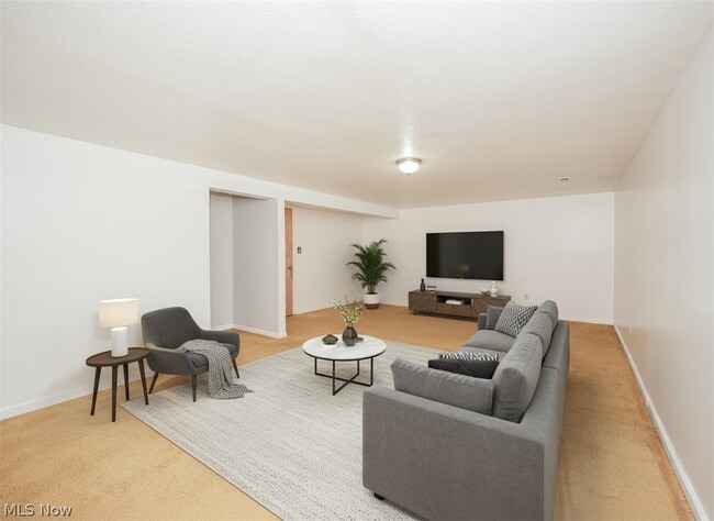 9471 Madison Ln in North Royalton, OH - Building Photo - Building Photo